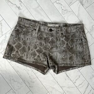 Rich & Skinny shorts, patterned grey and white, Size 27